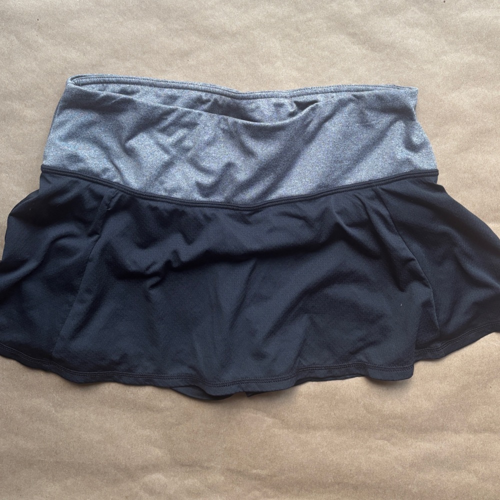 Black and Gray Athletic Top